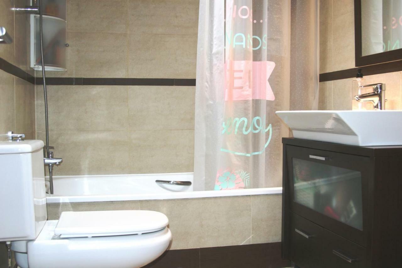Apartamento Malaga Centro Y Playa-Parking Bagian luar foto