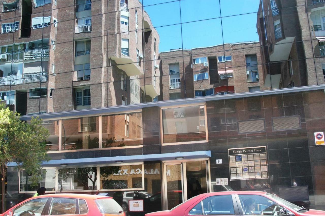 Apartamento Malaga Centro Y Playa-Parking Bagian luar foto